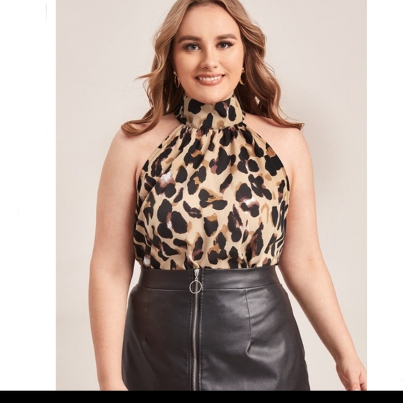 Animal Print Halterneck Top - Picture 4 of 5